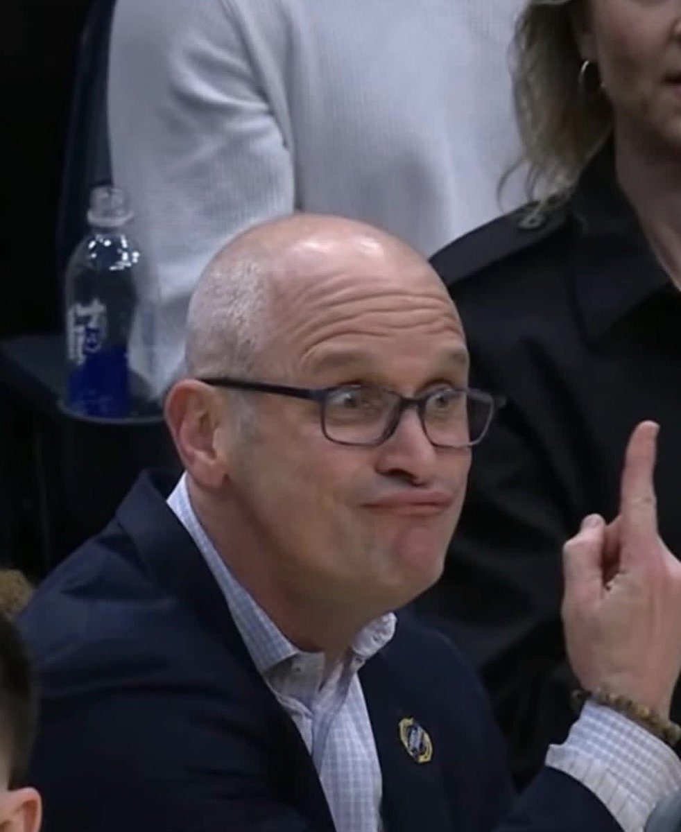 Ferdinand “The Rump” Crump tweet media