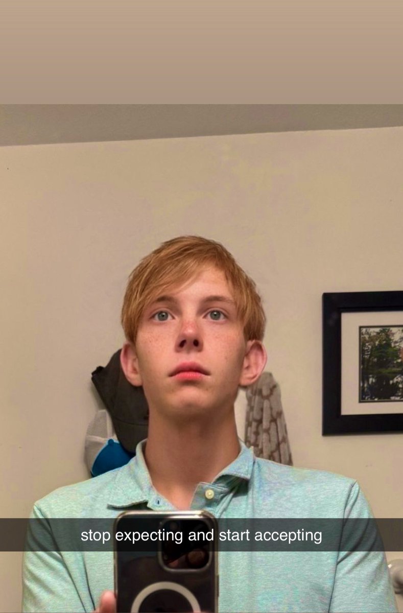 a a r o n tweet media