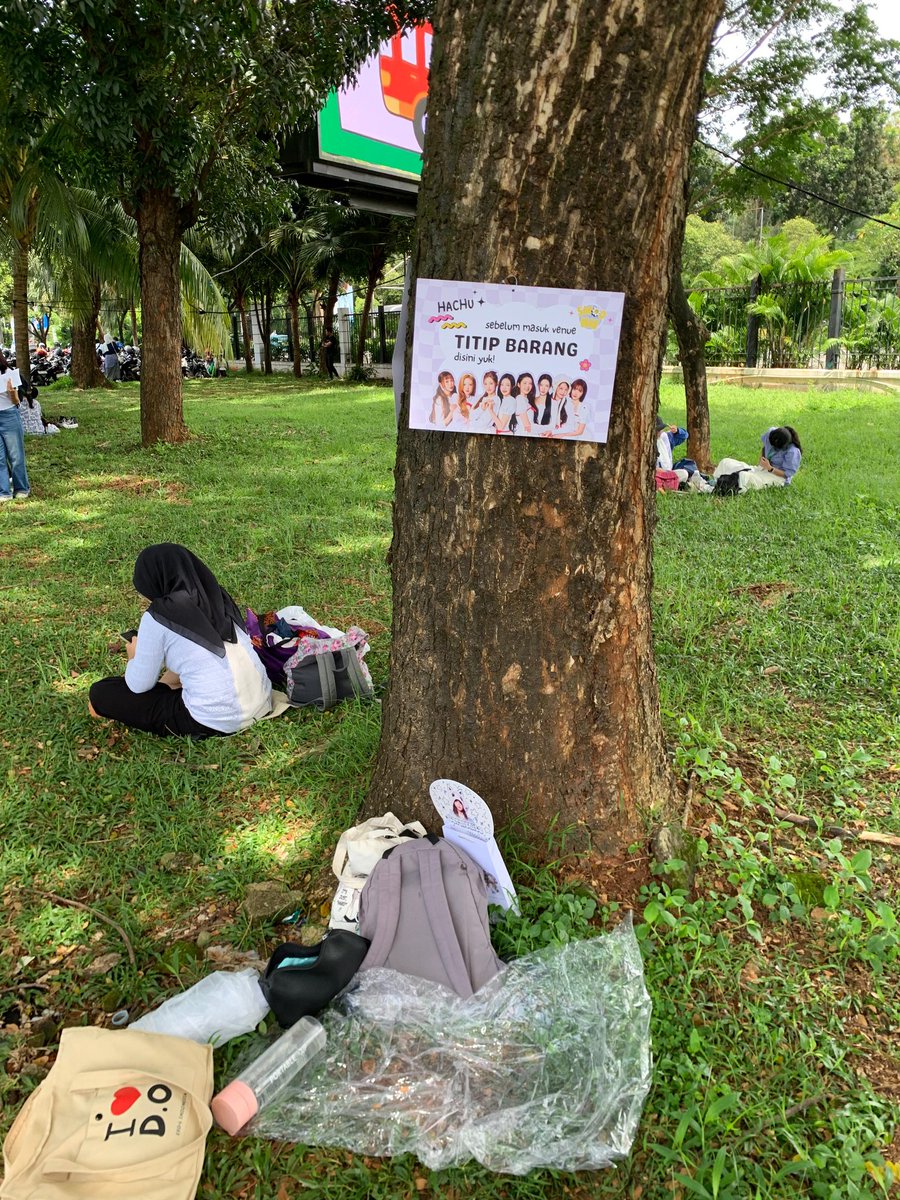 Swoonie Store 〰️ tweet media