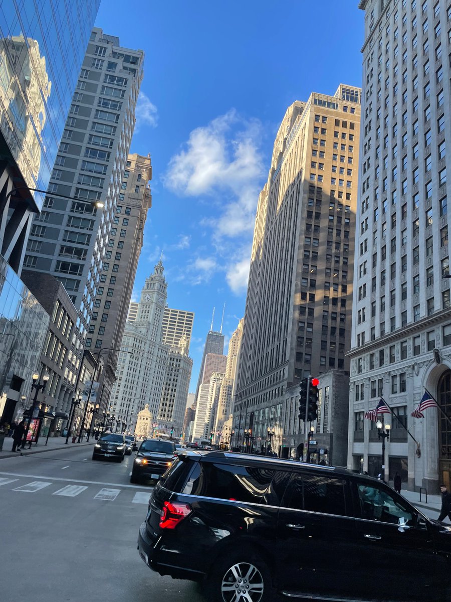 The Legz tweet media