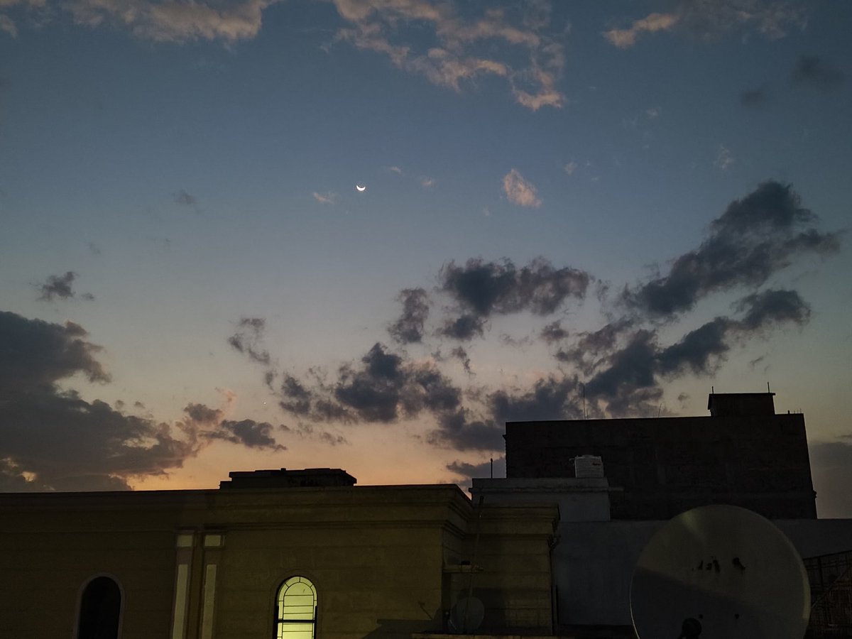 joonprds's tweet photo. 🌙 ⛅️ 
#archivetwt #lifetwt https://t.co/EkVNPXI68g