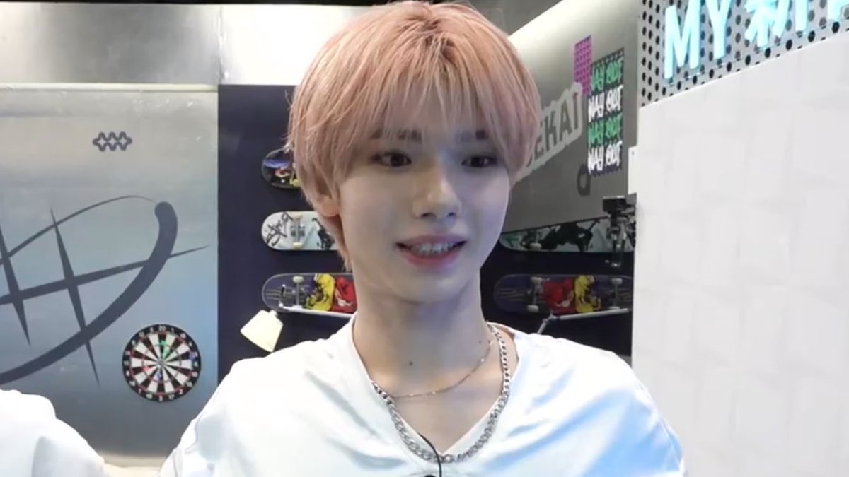 dia🕯️ tweet media