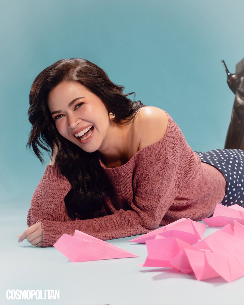 (2/3) She's choosing that kind of joy—deliberately, unapologetically—even if it means letting the world wait a little longer for her next act. Because the next chapter isn't just about what she makes next. It's about finally allowing herself to fully inhabit the life she's built.