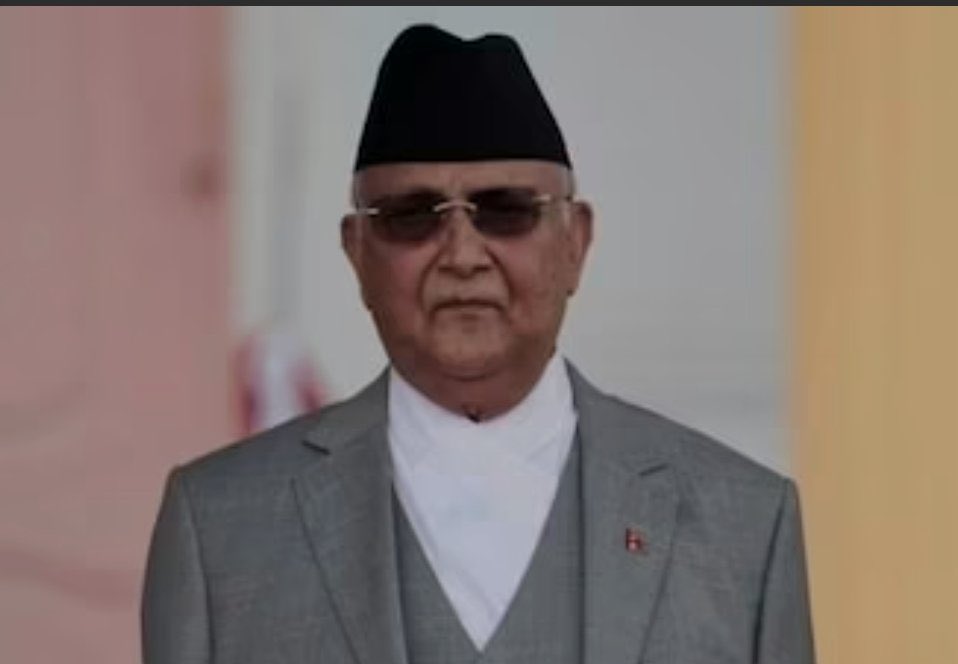 J_4PM's tweet photo. नेपाल के पूर्व PM केपी ओली और पूर्व गृह मंत्री रमेश लेखक गिरफ्तार !!

सत्ता संभालते ही नए PM बालेन एक्शन में आए, पहले की सत्ता में शीर्ष पदों पर रहे नेताओं के घर सुबह से छापेमारी चल रही।

Gen Z आंदोलन से उभरे बालेन नेपाल के नए PM बने हैं। https://t.co/cJqo7WkyIR