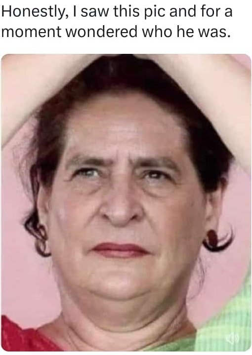 GrassIntel_69's tweet photo. @Aloksharmaaicc How can Vadra workout on such creature 🤢 https://t.co/OFbZN5X7OU