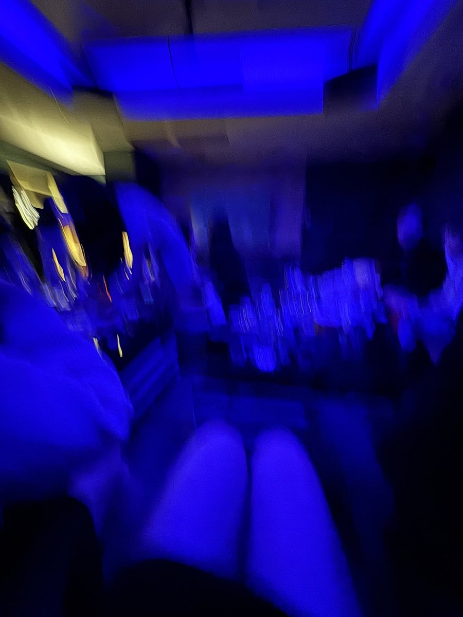 變身情人👩🏼‍🤝‍👨🏽 tweet media