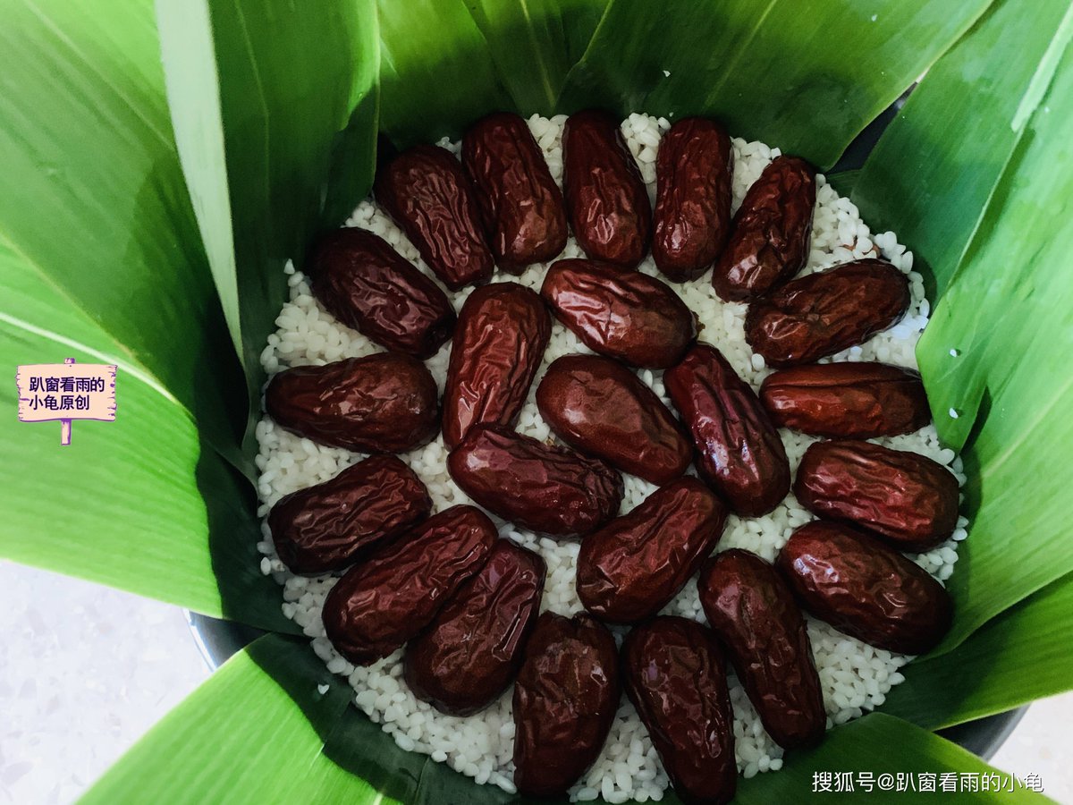benja202's tweet image. Dough, dust, u0026 delicious joy! Spent the afternoon kneading, sprinkling, and baking the fluffiest matcha scones ever. Pro tip: Add a dollop of raspberry jam for that perfect sweet-tart kick. Who’s joining the next baking session  #HomeBakingMagic #SconesOfHappiness
