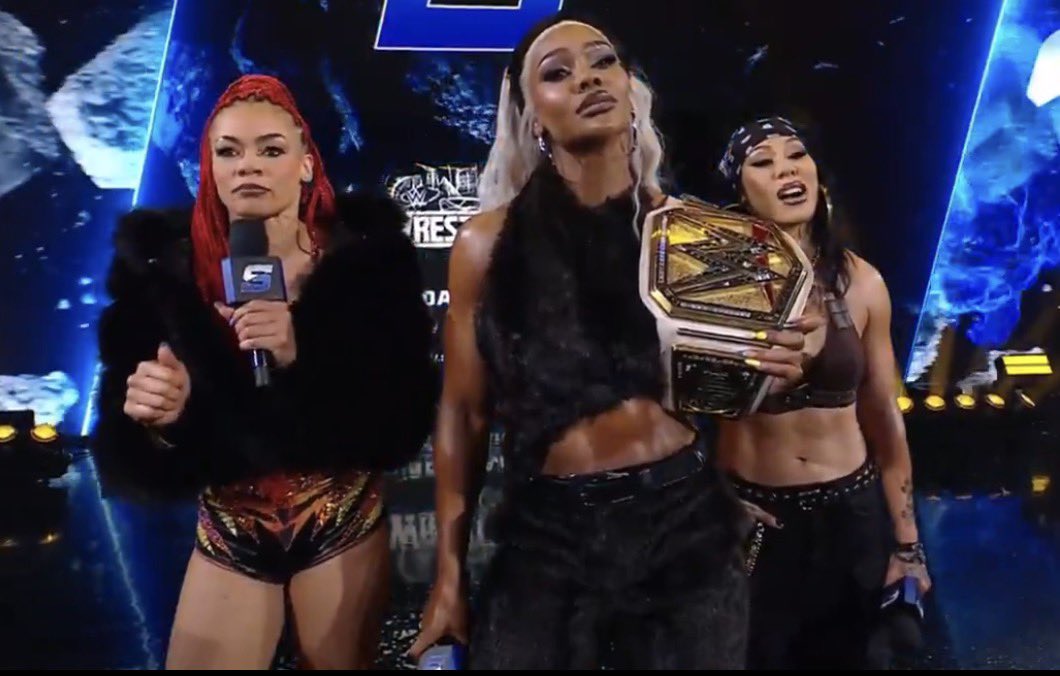 PhantasmWolvez tweet media