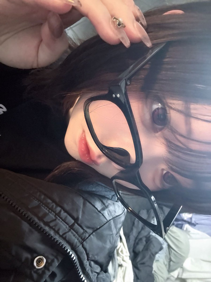 Dbann33's tweet photo. 通話とかすぐしたいタイプ #いいねでDM #彼氏募集中 #地雷系 https://t.co/jixhRJ8Wjl