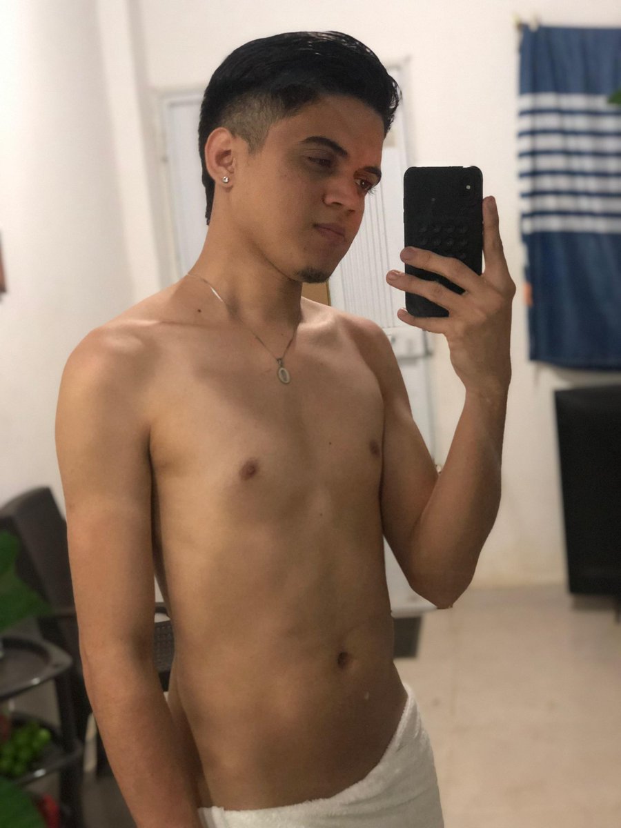 El Moi 🐣😈 tweet media