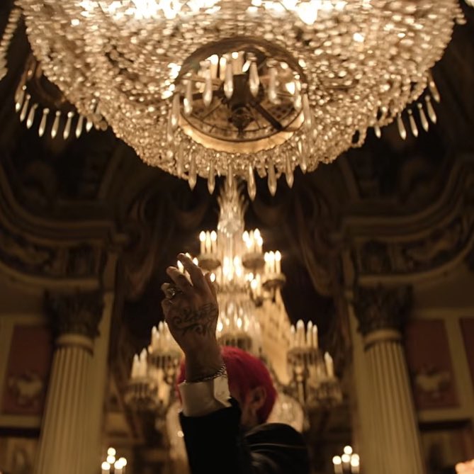 welcome to                             the show
the show (2021)                   (2026)