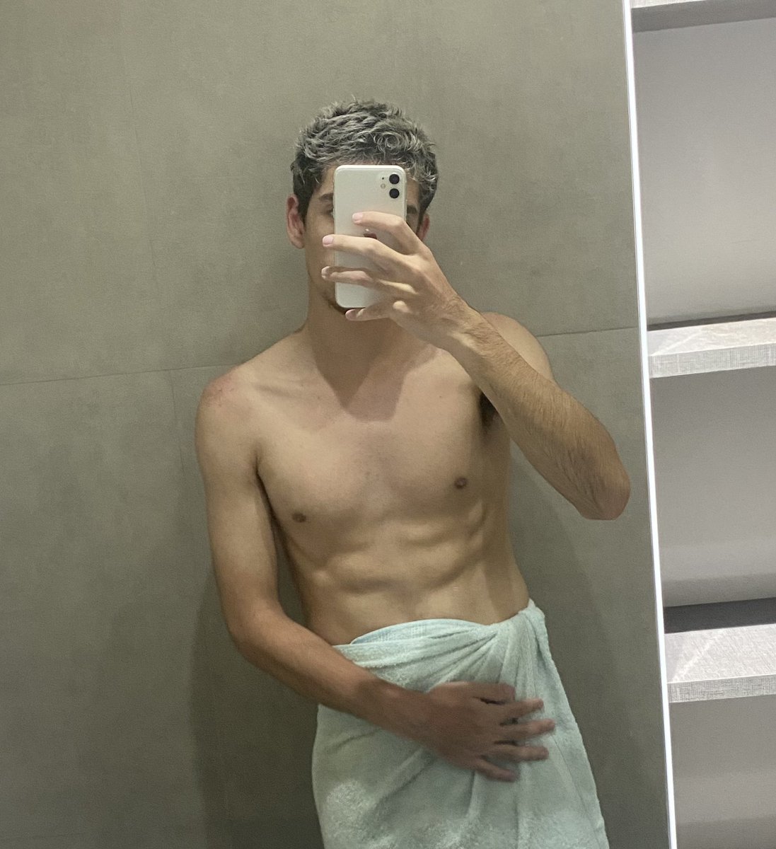 nvnrld's tweet photo. cansada de perder tempo vendo pau pequeno aqui?
me segue ou chama na dm e o novinho cavalo te mostra 23cm de pau

#PINTOSAWARDS 
#PINTOAWARD 
#PINTOAWARDS 
#PINTOSAWARD https://t.co/Ux8yj8oN3l