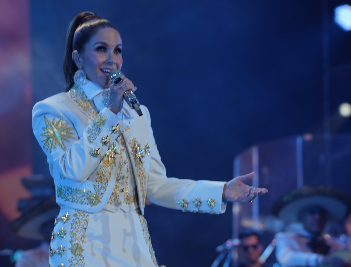 AlmaShow tweet media