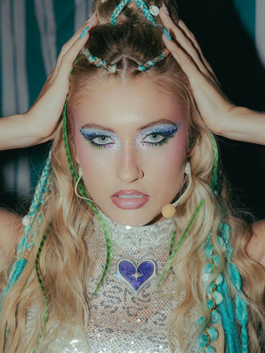 vic | ᛕᔰ tweet media