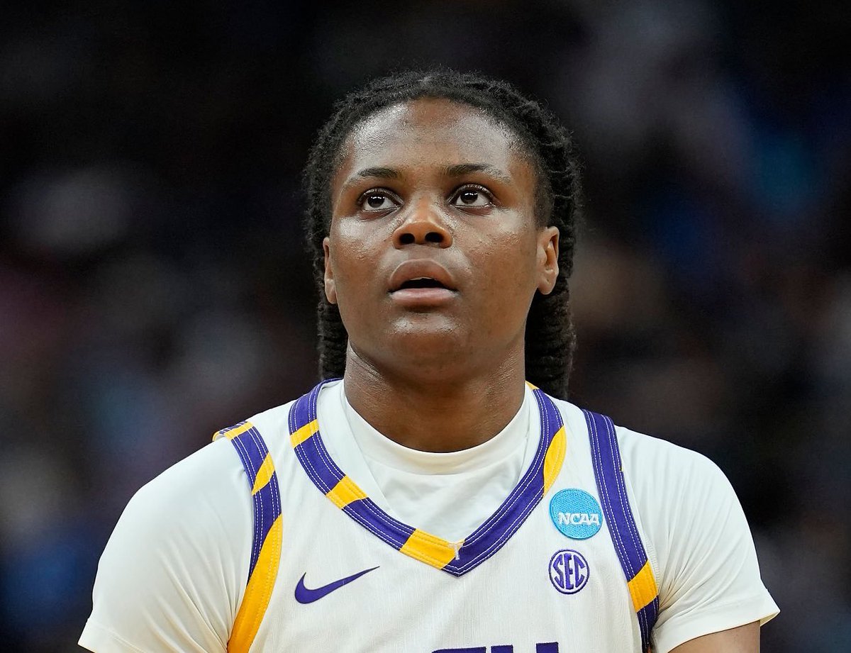 I talk hoops 🏀 tweet media