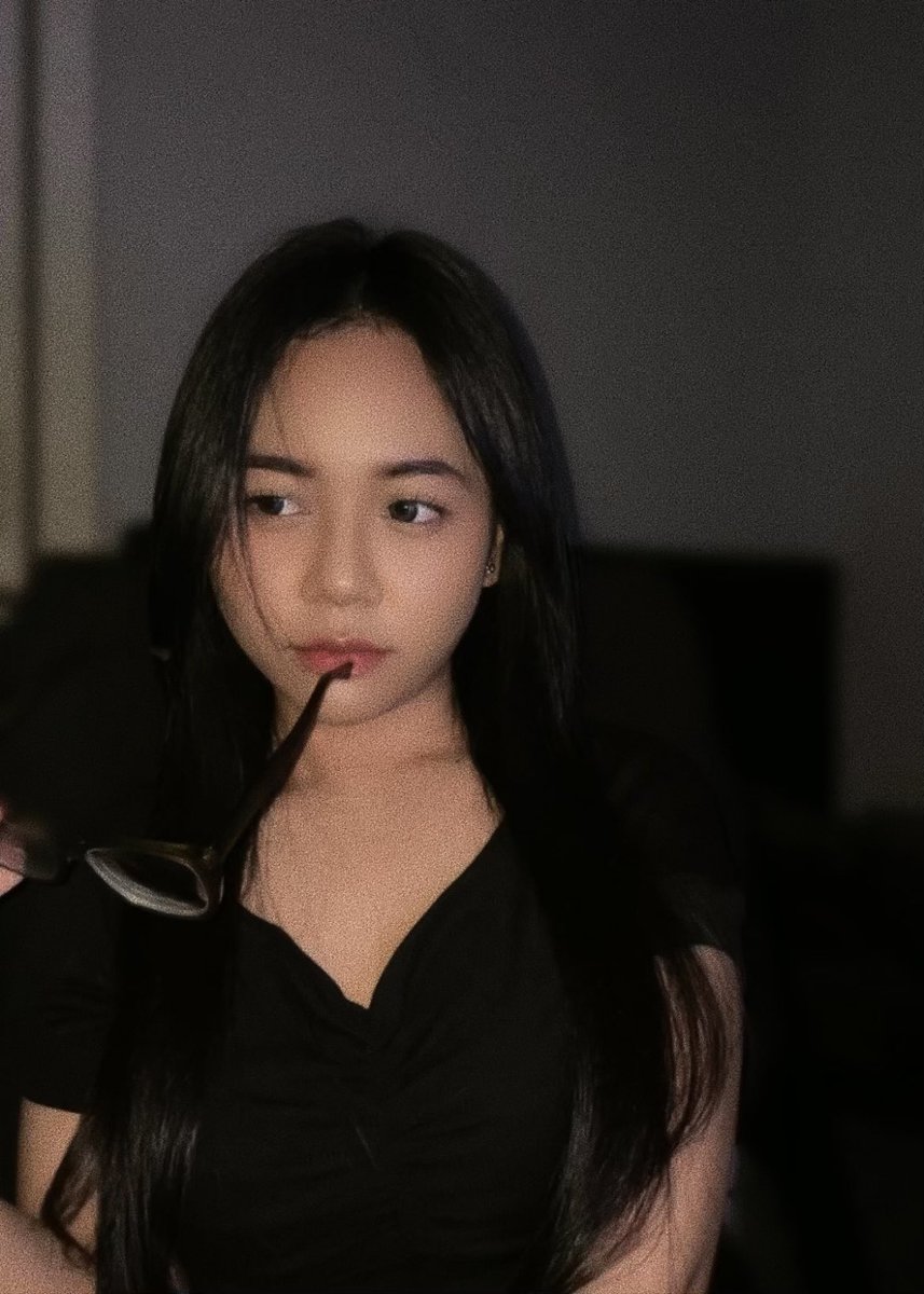 v i t a m i n tweet media