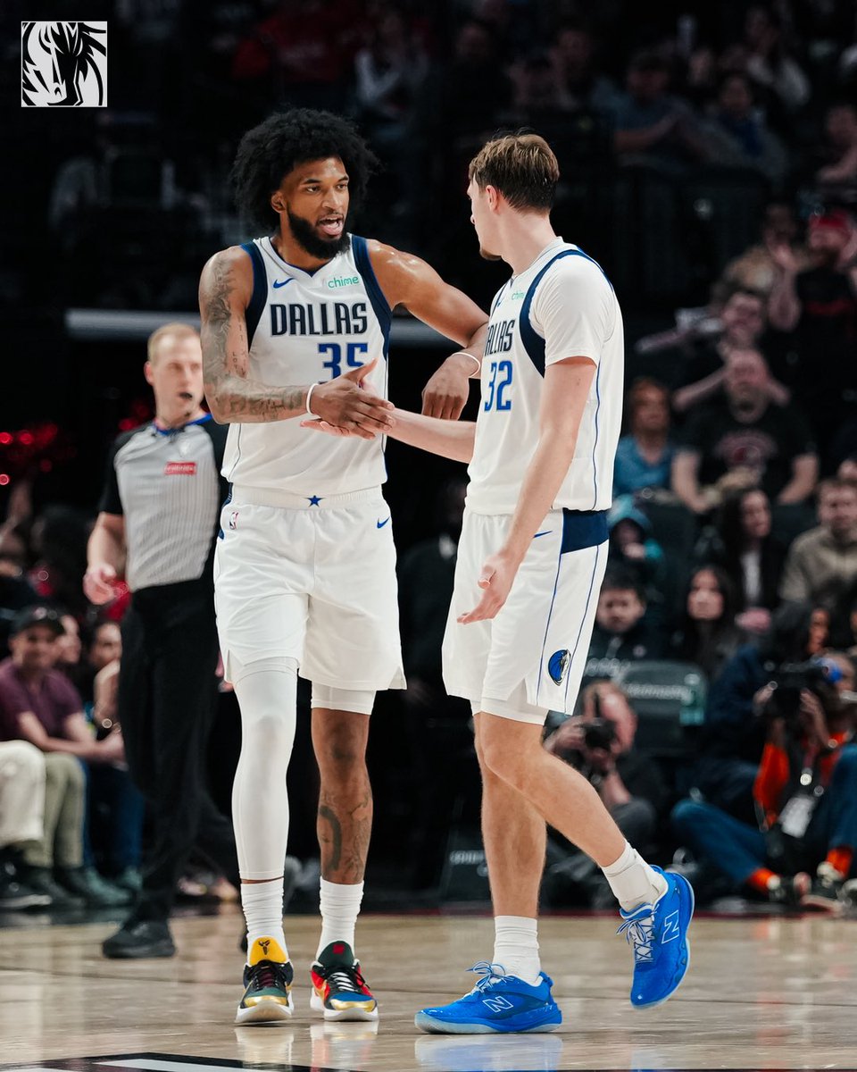 Duke duo did DAMAGE 😤
MARVIN BAGLEY TONIGHT:
26 PTS
9 REB
3 AST
1 STL
1 BLK
COOPER FLAGG TONIGHT:
24 PTS
3 REB
2 AST
4 STL
#MFFL