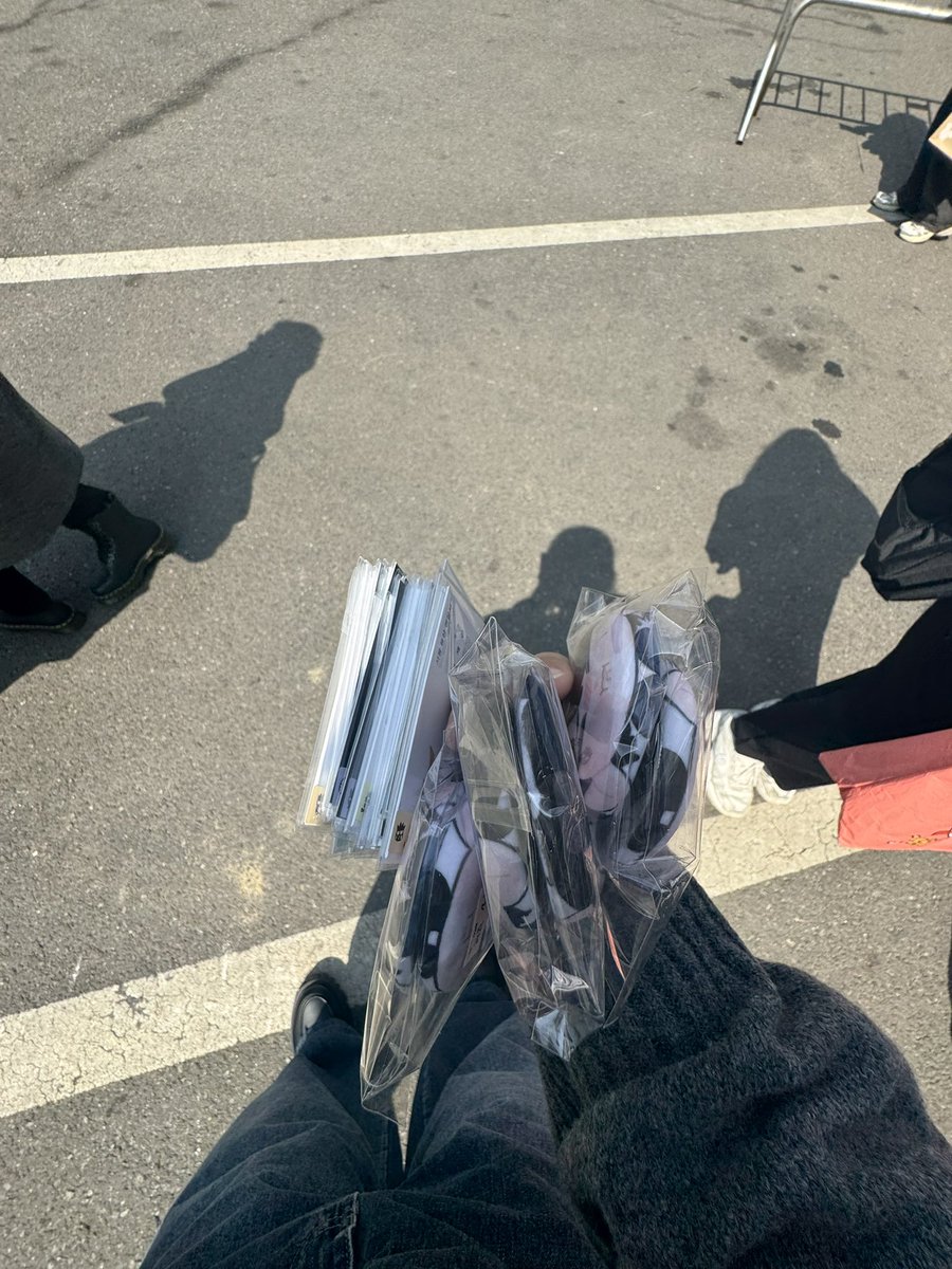 메인트 로브 tweet media