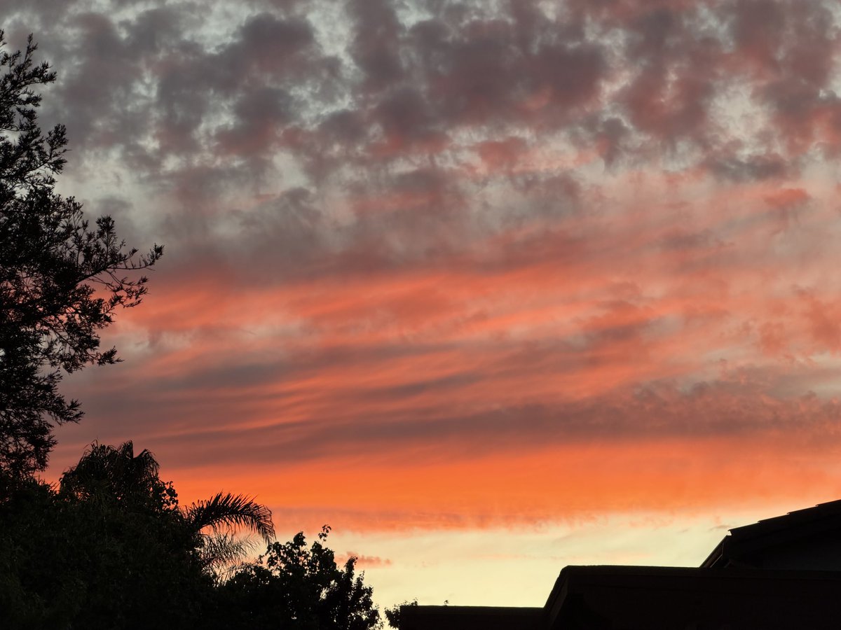 Stunning sunset tonight!!!🧡🌅🌅