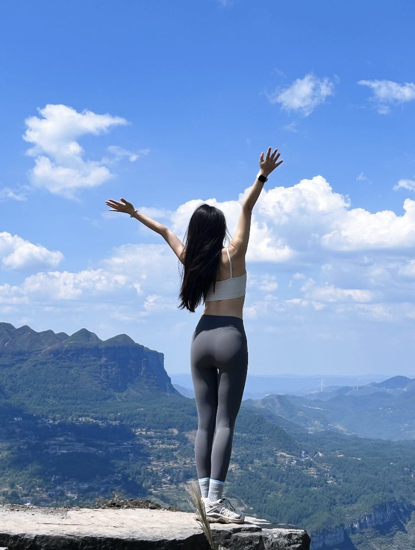 lbarnesrn123's tweet photo. The wind at the top of the mountain is really nice https://t.co/LnhVQyAm78