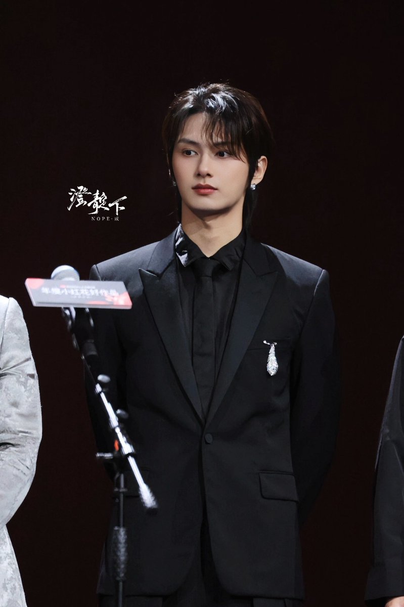 文俊辉吧𝐂𝐡𝐢𝐧𝐚𝐉𝐮𝐧𝐁𝐚𝐫 tweet media