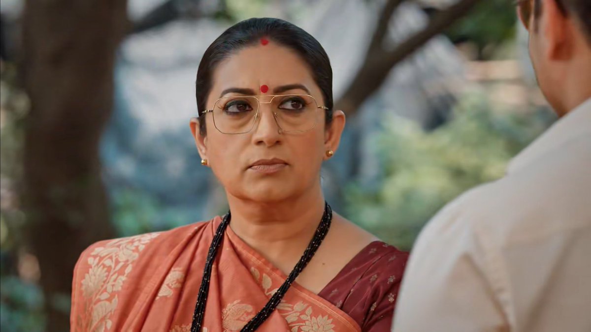 RajxSimran's tweet photo. @smritiirani @EktaaRKapoor @BTL_Balaji @StarPlus mrs pookie virani — part 7 🧇😍🫠😆

@smritiirani @EktaaRKapoor 

#KyunkiSaasBhiKabhiBahuThi #SmritiIrani #KSBKBT2 #KSBKBT https://t.co/Sbob2Mg1NP