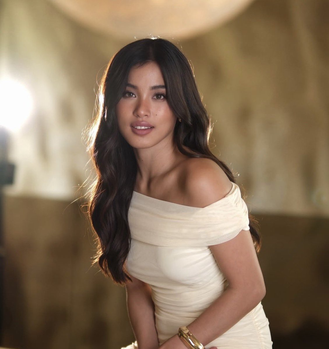 life of an august head tweet media