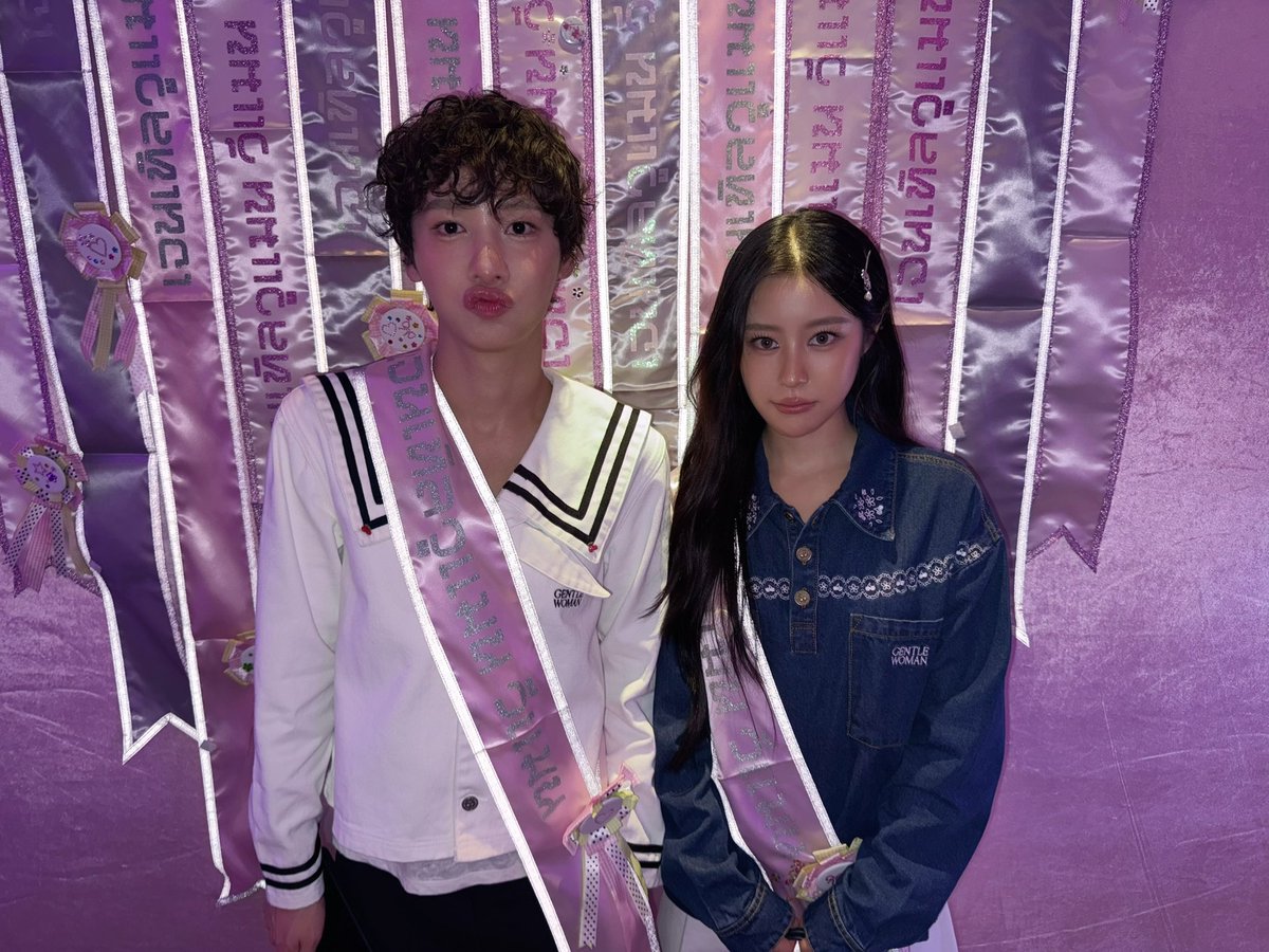 ไซซีซีจี้ซือเซลิน tweet media