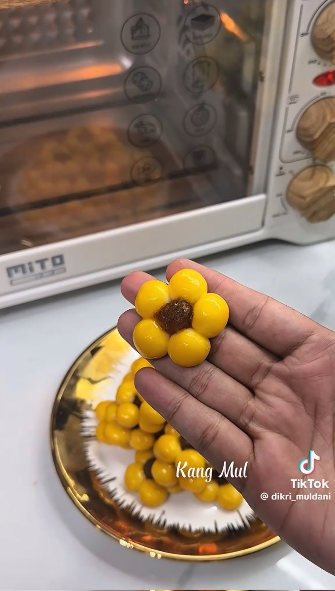 Black N White folbek ya tweet media