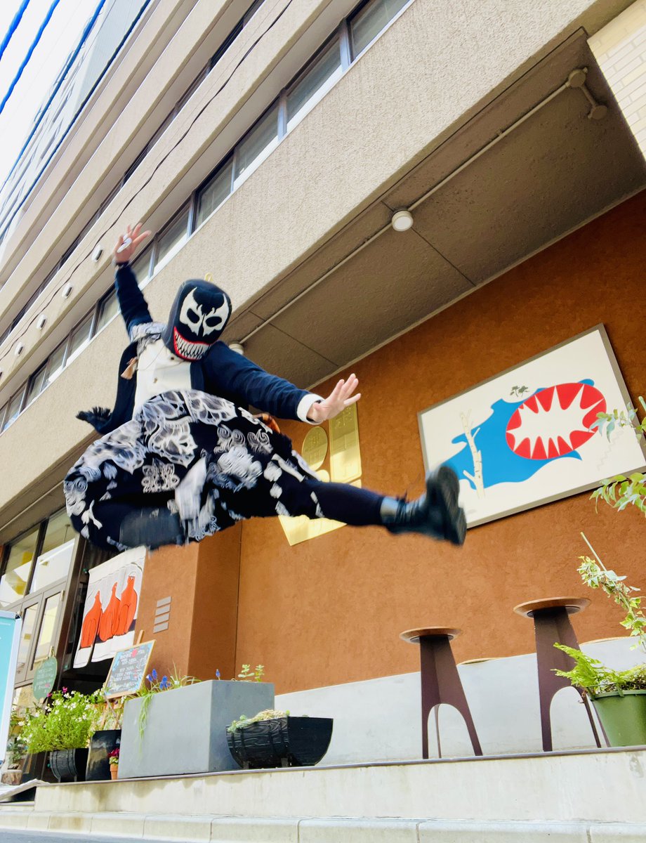 Shin_Villain's tweet photo. ソイ!サウナラボ神田、入ります!
備品を買いに🤣🌿wwww
サウナ用品多くてワクワクするンゴねぇ〜😈♨️
#SaunaLab https://t.co/BUqIhIBjmA