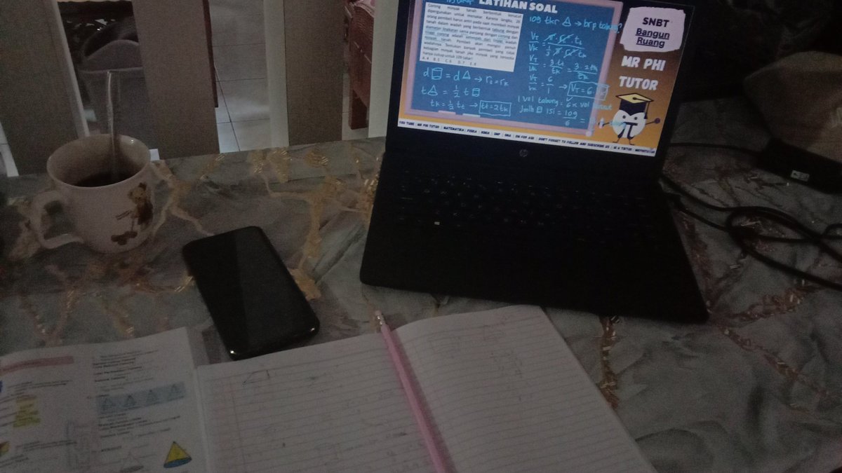 vislii²⁶ freetag to tweet media