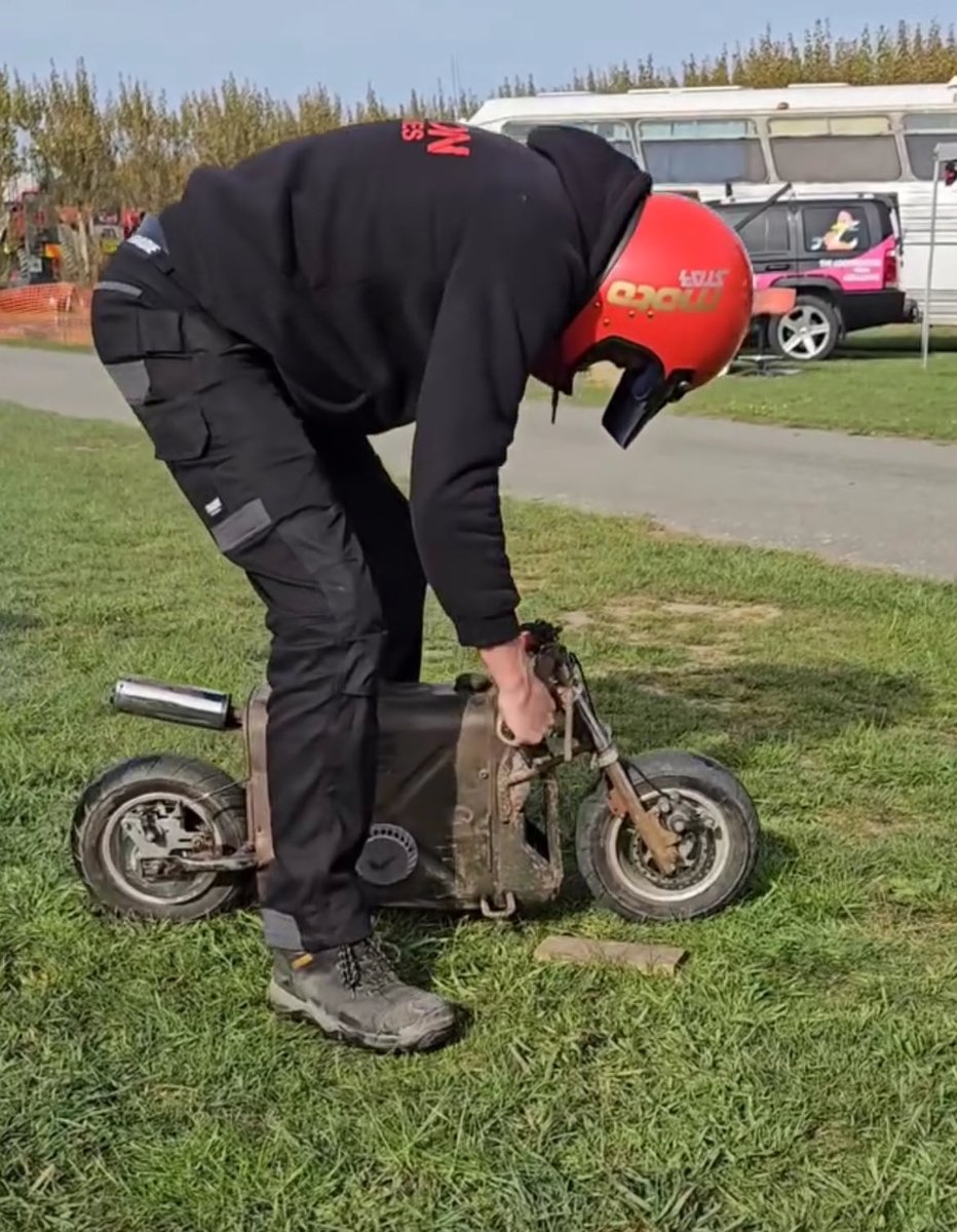 だうち tweet media