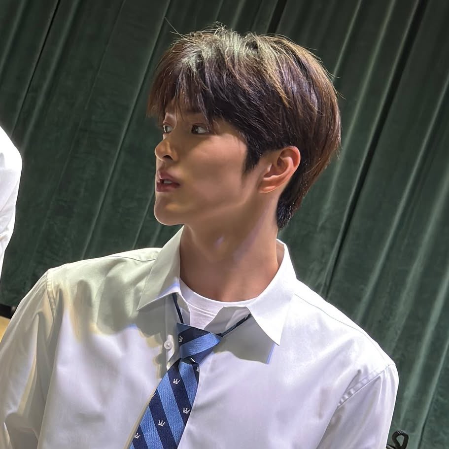 asha ✮ tweet media