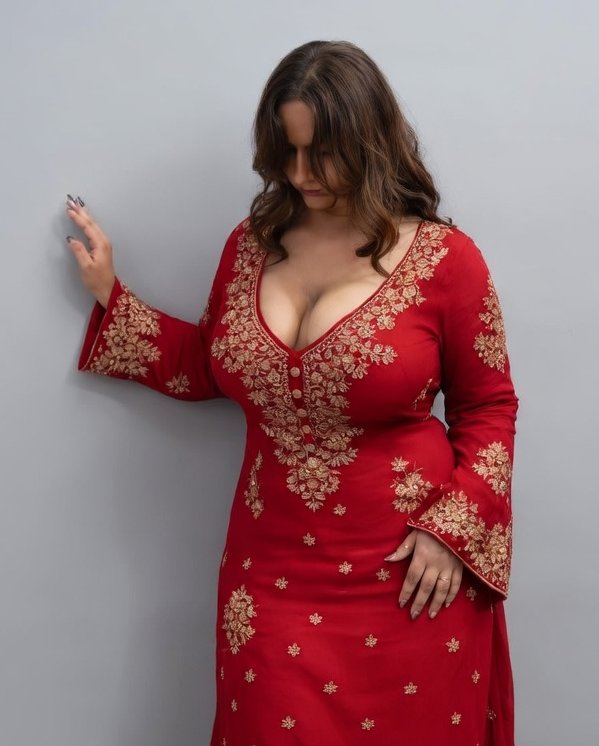 Salma khan Atrangi 💘 tweet media