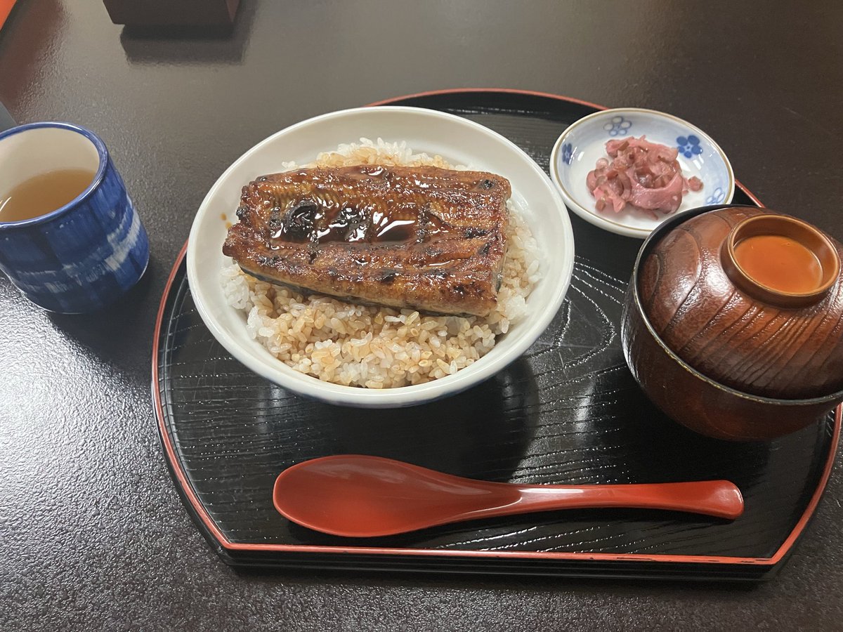 あべし tweet media