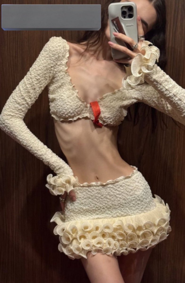 thinspo 𓍯𓂃 tweet media