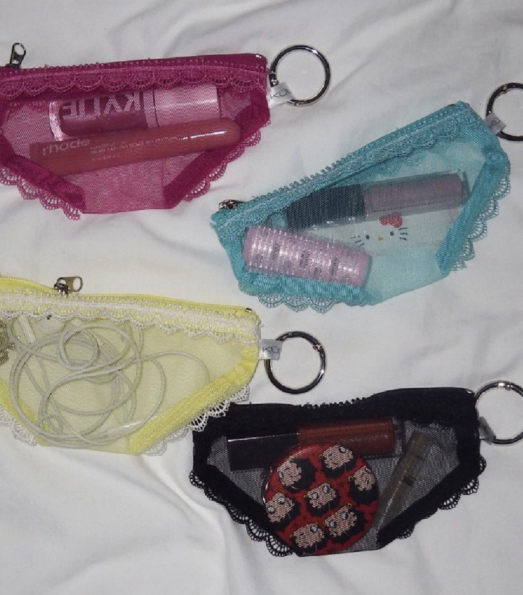 oyasumi/お洋服と好きなもの tweet media