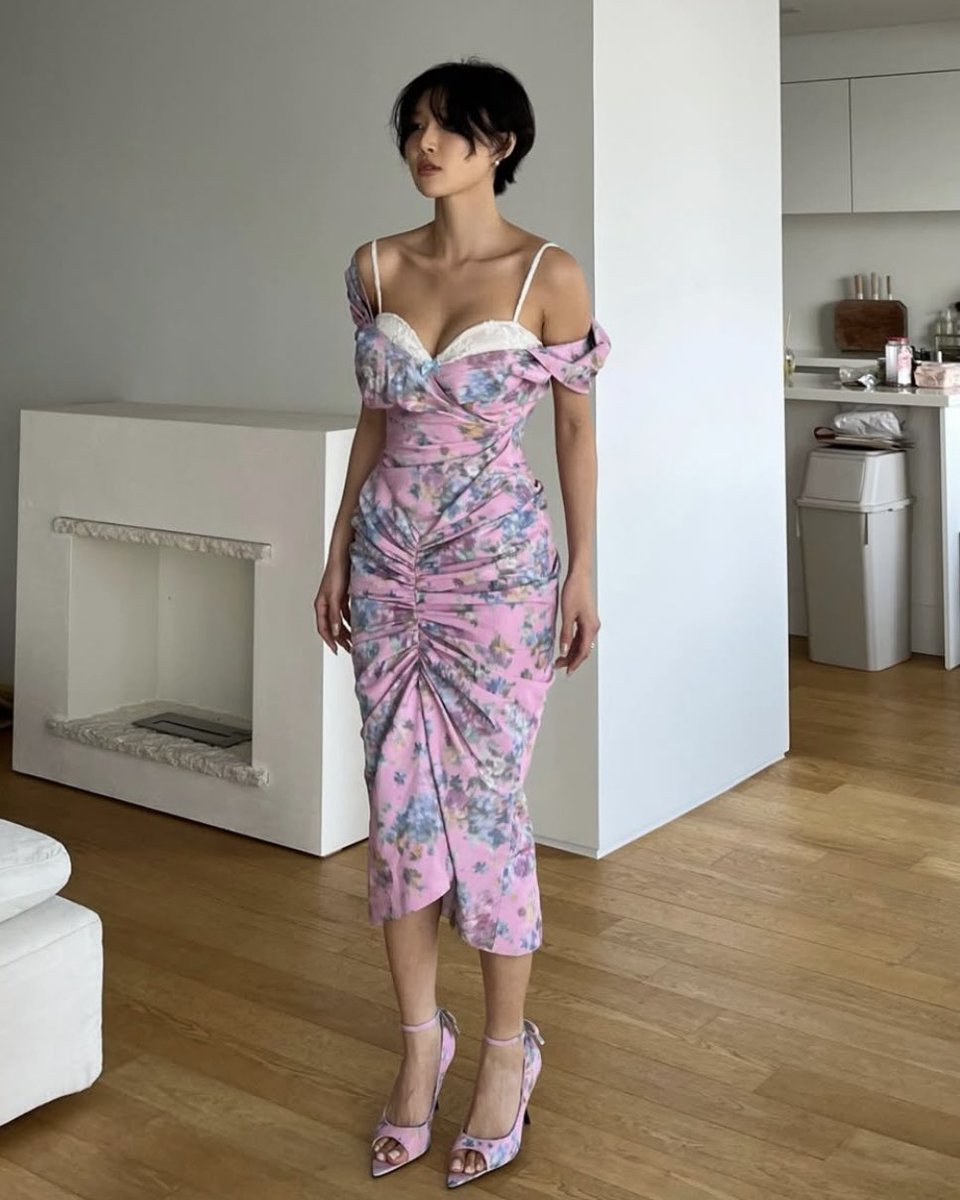 화사 hwasa’s twit 🌸 tweet media