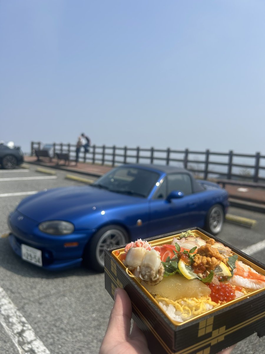 ひろろん tweet media