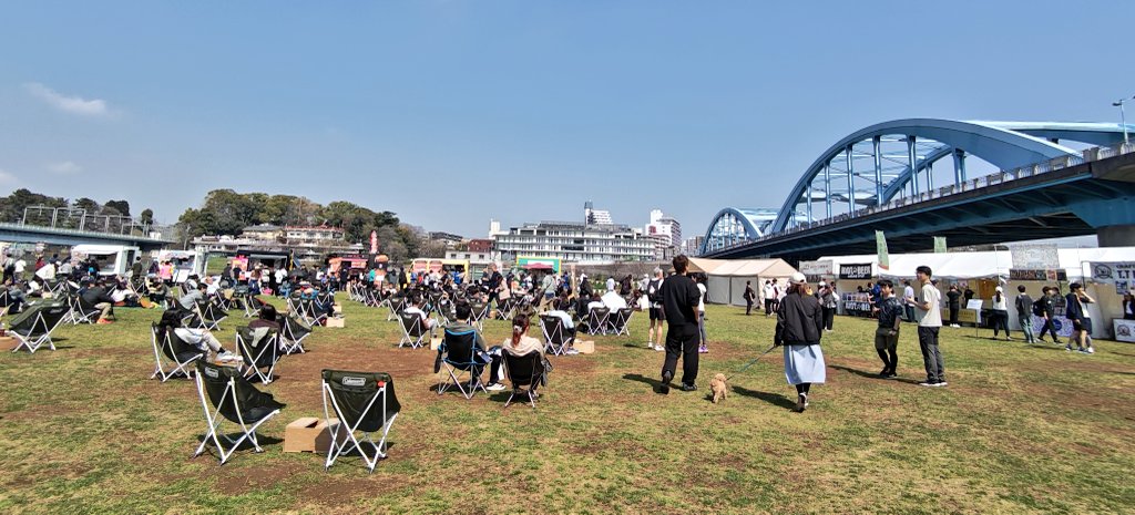 フムトアンデル tweet media