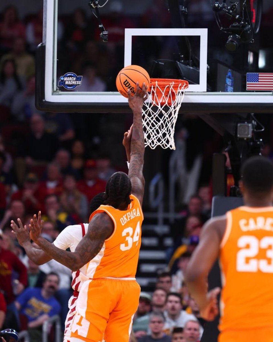 GoHuskies1234's tweet image. Murder ball 😭