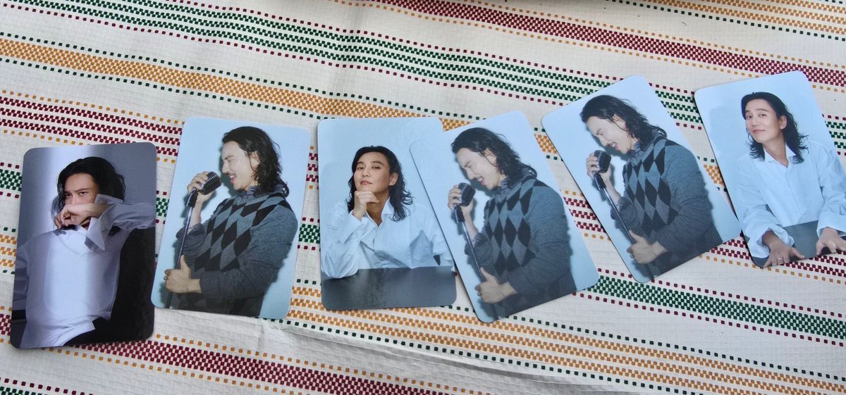 3번 포카 교환하실 분 없나요🥺🥺