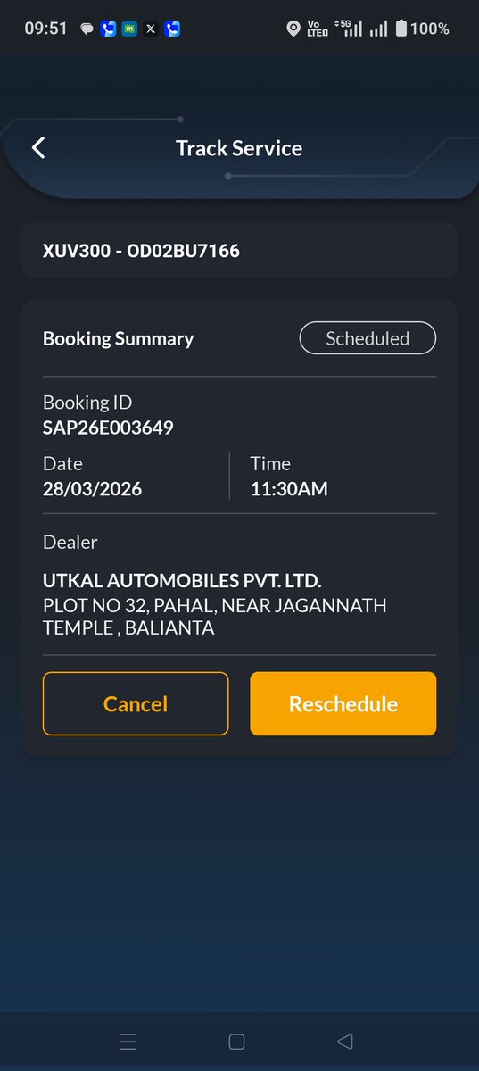 ManmohanBe19556's tweet photo. #mahindra and mahindra 
#anandmahindra 
#utkalmahindrapahal 
As per discussion yesterday with manager of Utkal Mahindra, he told me to contact today for Service availability. He denies online booking through Mahindra for you app. This is absolutely disgusting. https://t.co/VI08MAEpdm