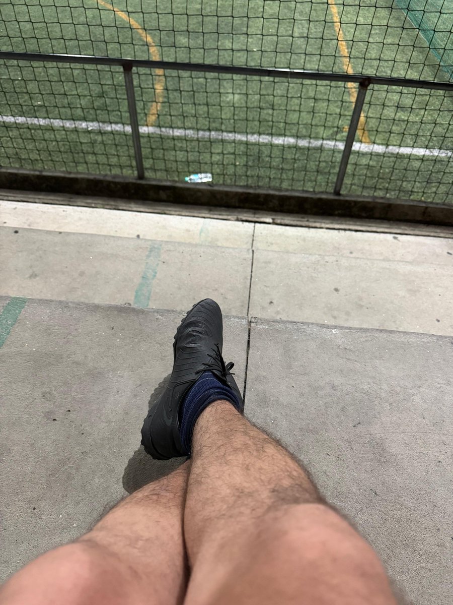 gmendo3's tweet photo. ⚽️ back to basic https://t.co/hYm1OyIydd