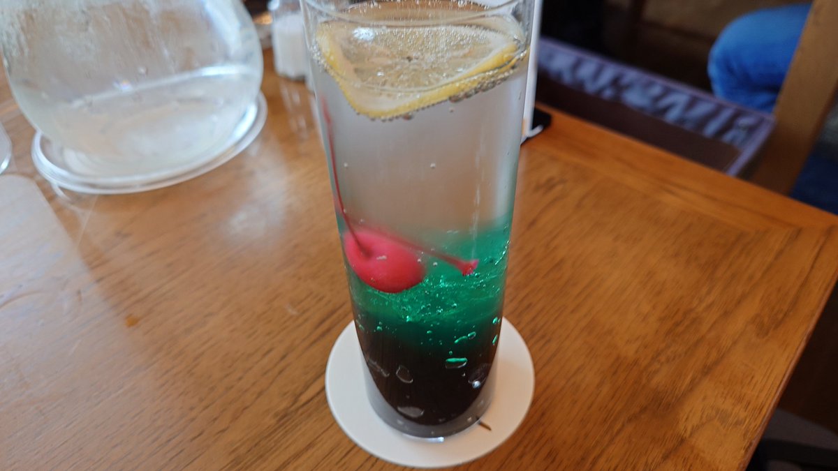 ゴットマン tweet media