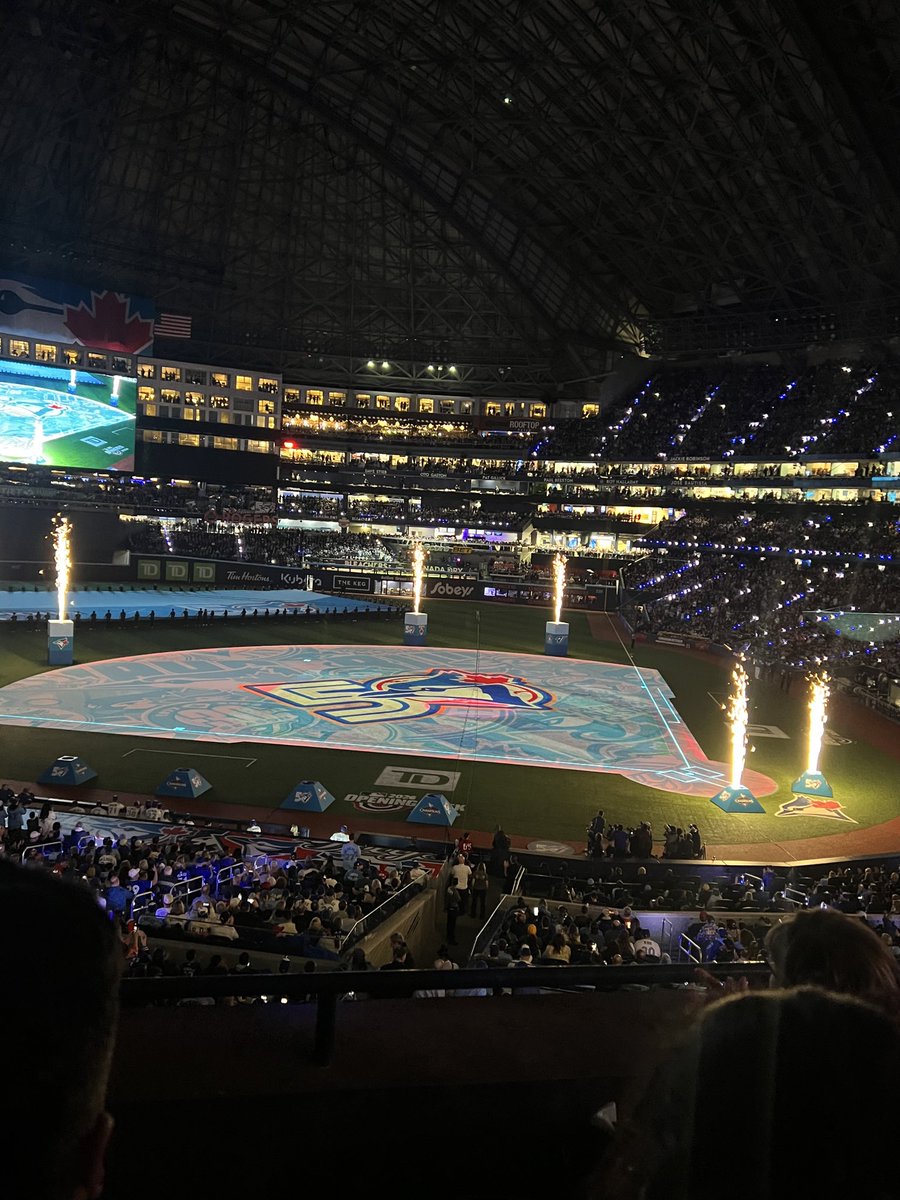 Claudia Sanders🇨🇦 tweet media