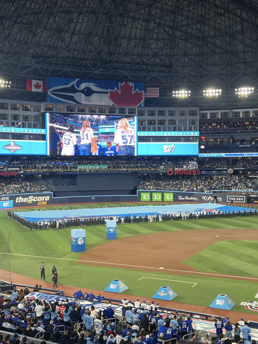 Claudia Sanders🇨🇦 tweet media