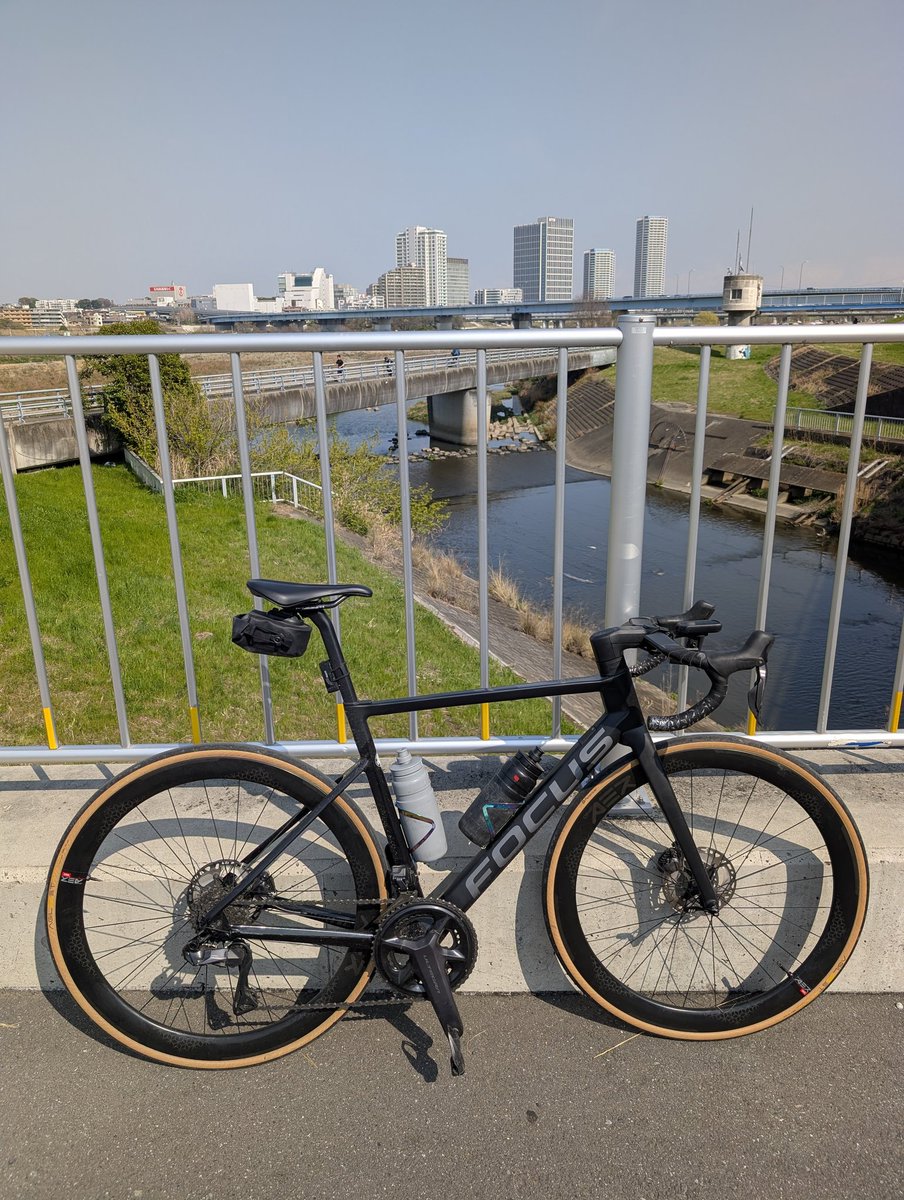 カナパン tweet media