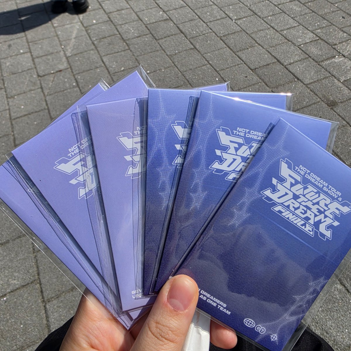 함께 (slow) tweet media