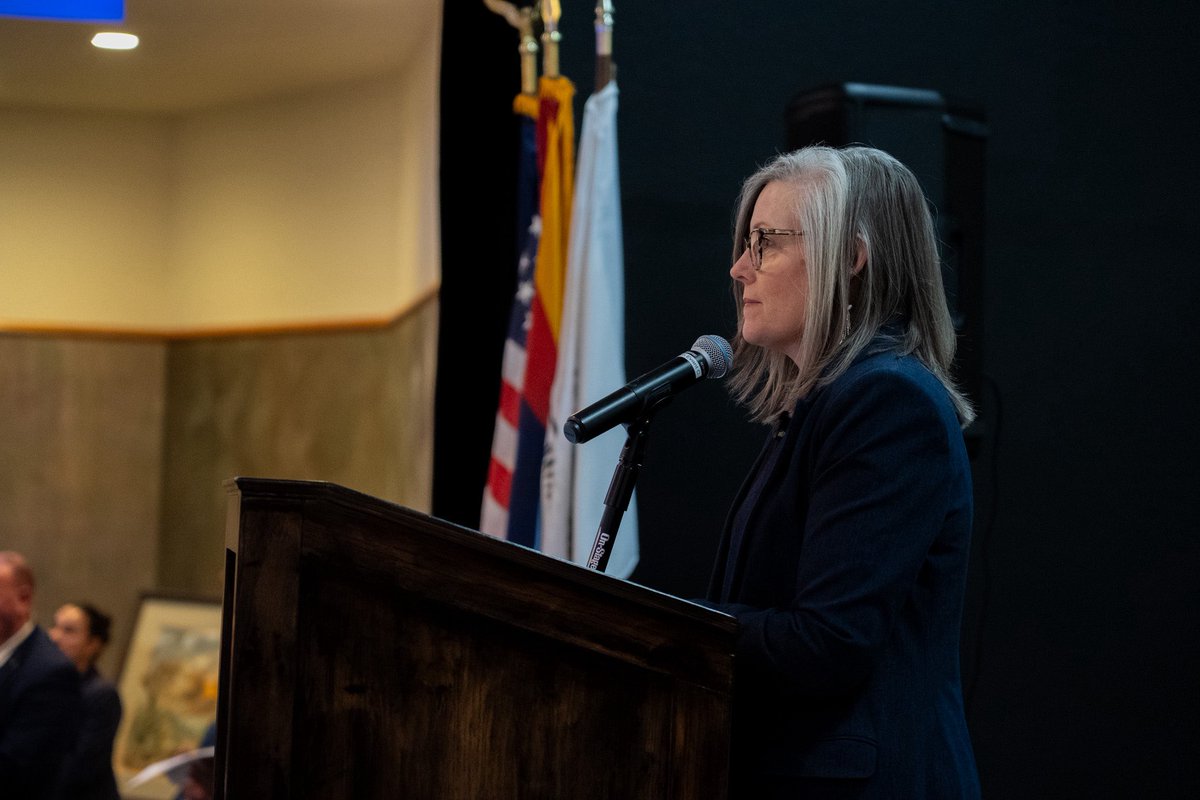 Katie Hobbs tweet media